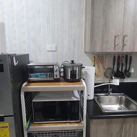 Schoenes Apartment Mit Pool-Nutzung 马尼拉 外观 照片