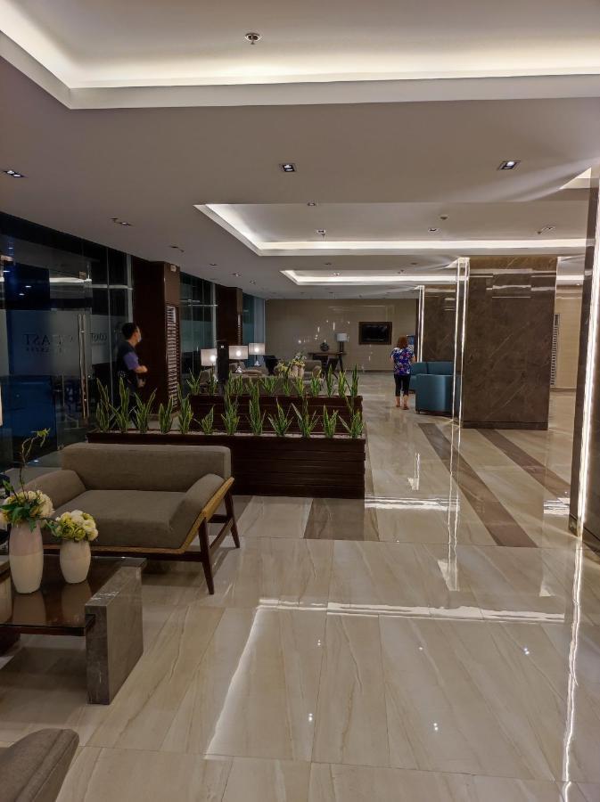 Schoenes Apartment Mit Pool-Nutzung 马尼拉 外观 照片